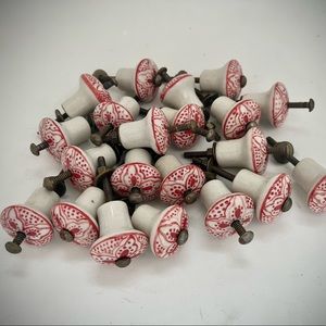 Lot of 22 Ceramic Knobs
